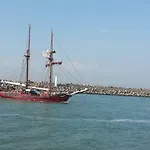아파트 Welcome - Supercalais